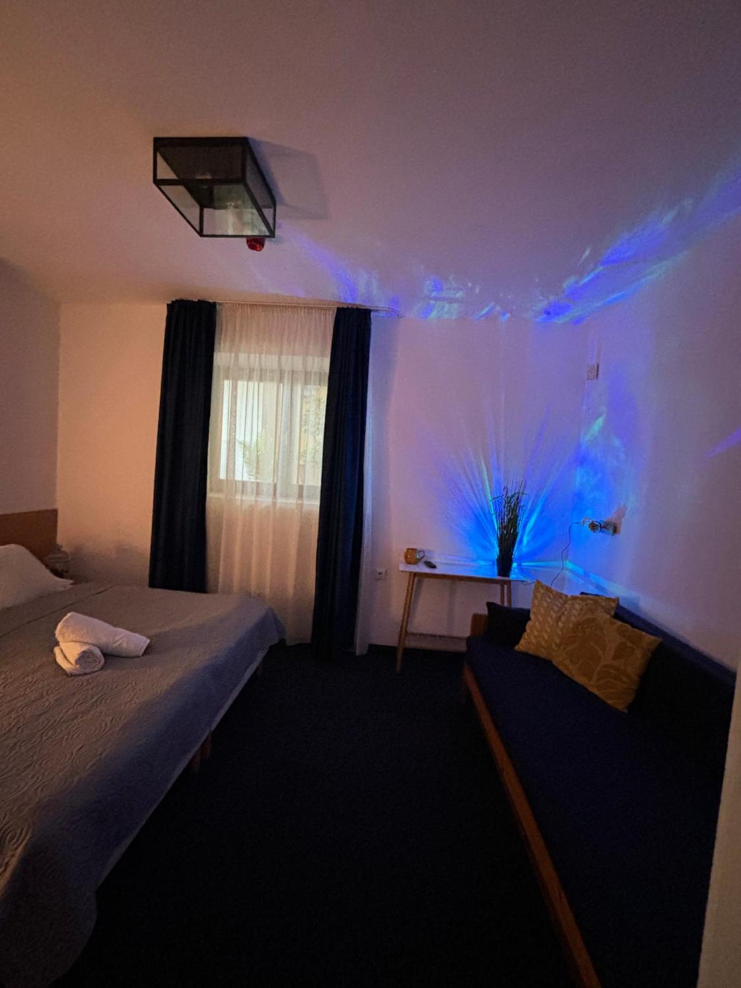 Sziget23 Hotel Abrahamhegy Exterior photo