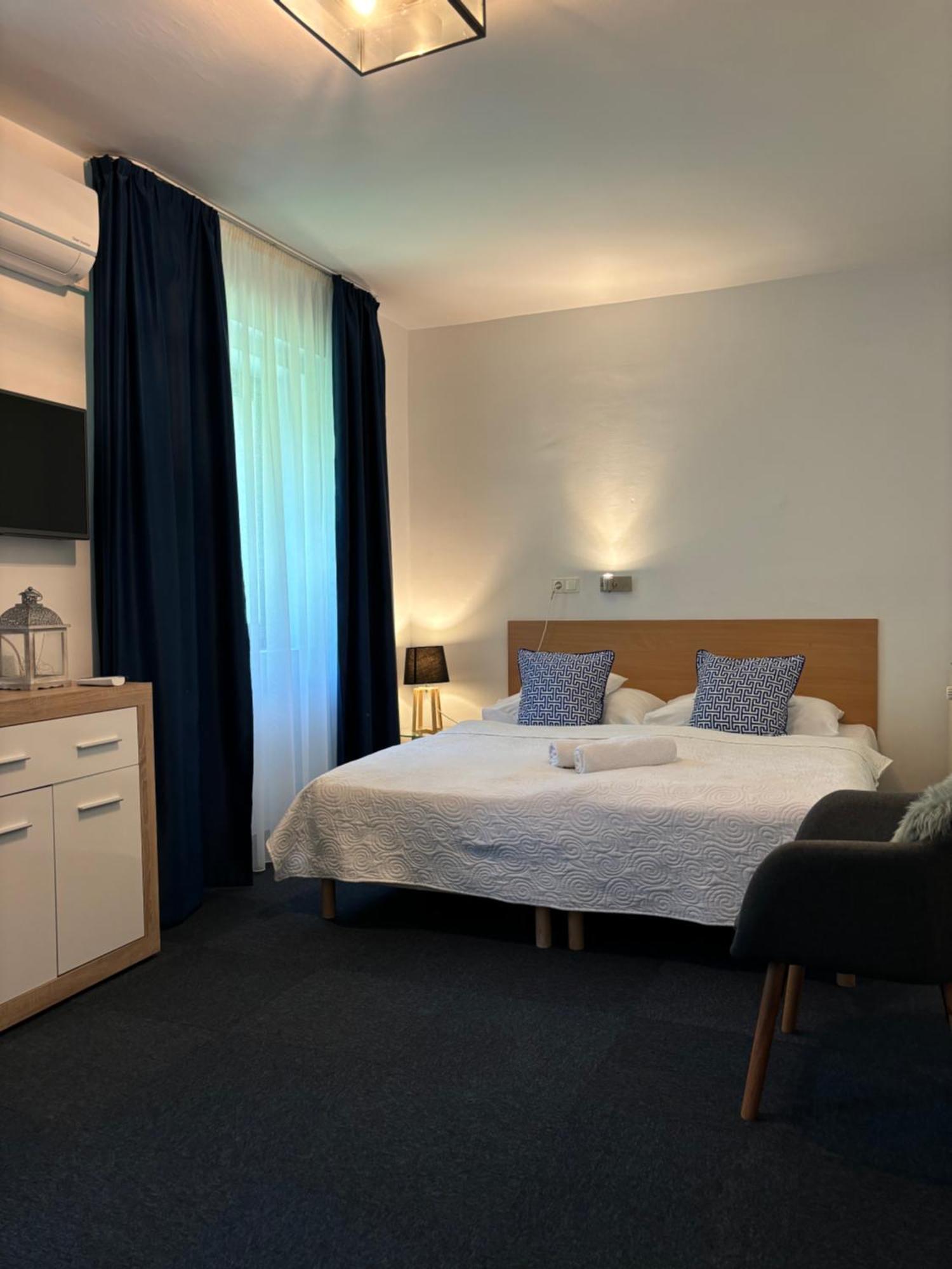 Sziget23 Hotel Abrahamhegy Exterior photo